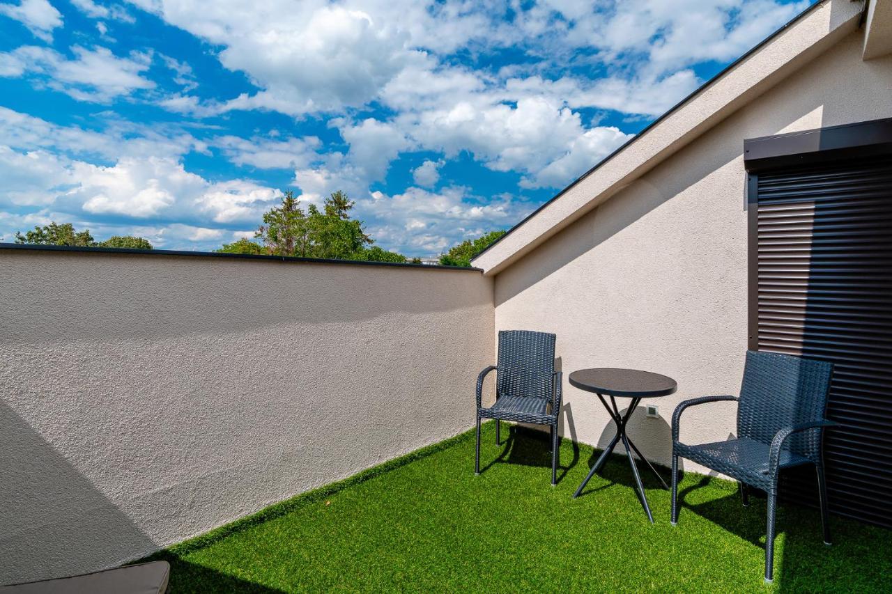 Diamond Panzio Bed & Breakfast Hajdúszoboszló Dış mekan fotoğraf